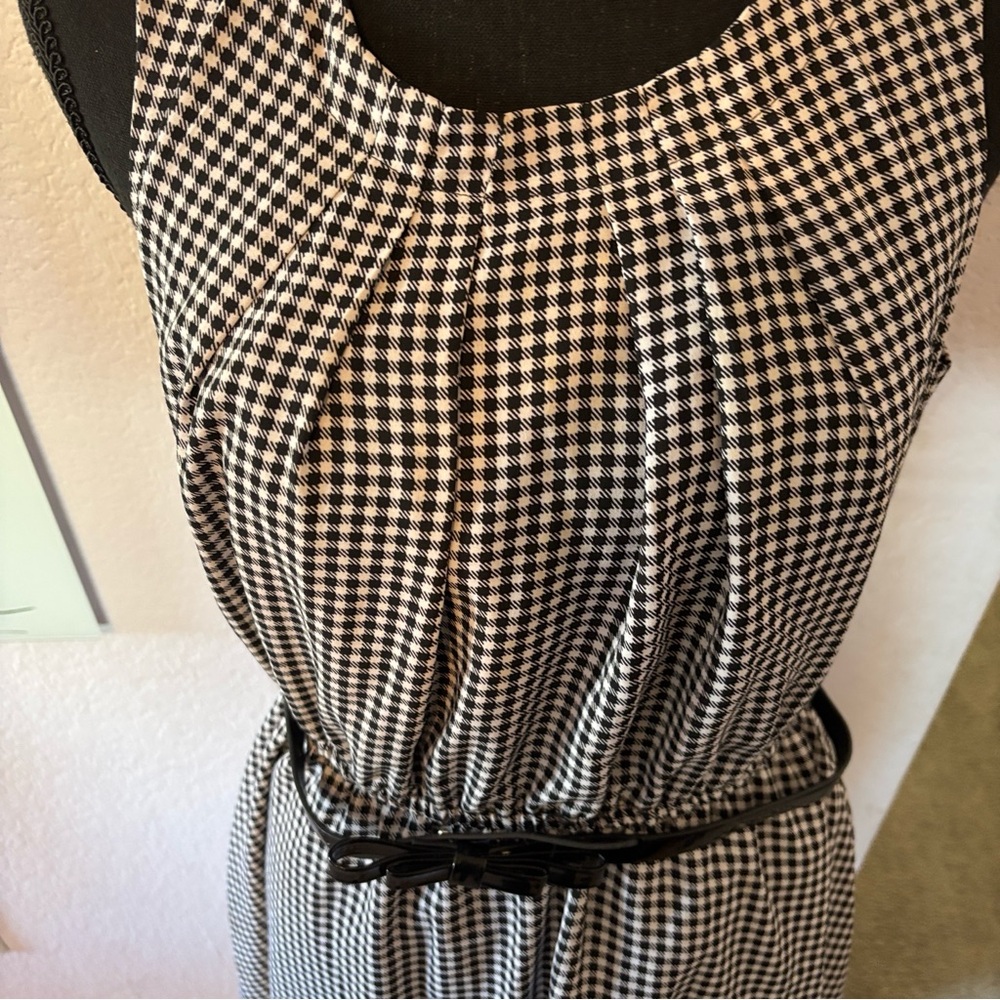 dress size small - Picture 2 of 6